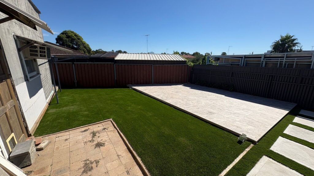 pro-step-landscaping-synthetic-grass-concrete-patio-backyard-sydney